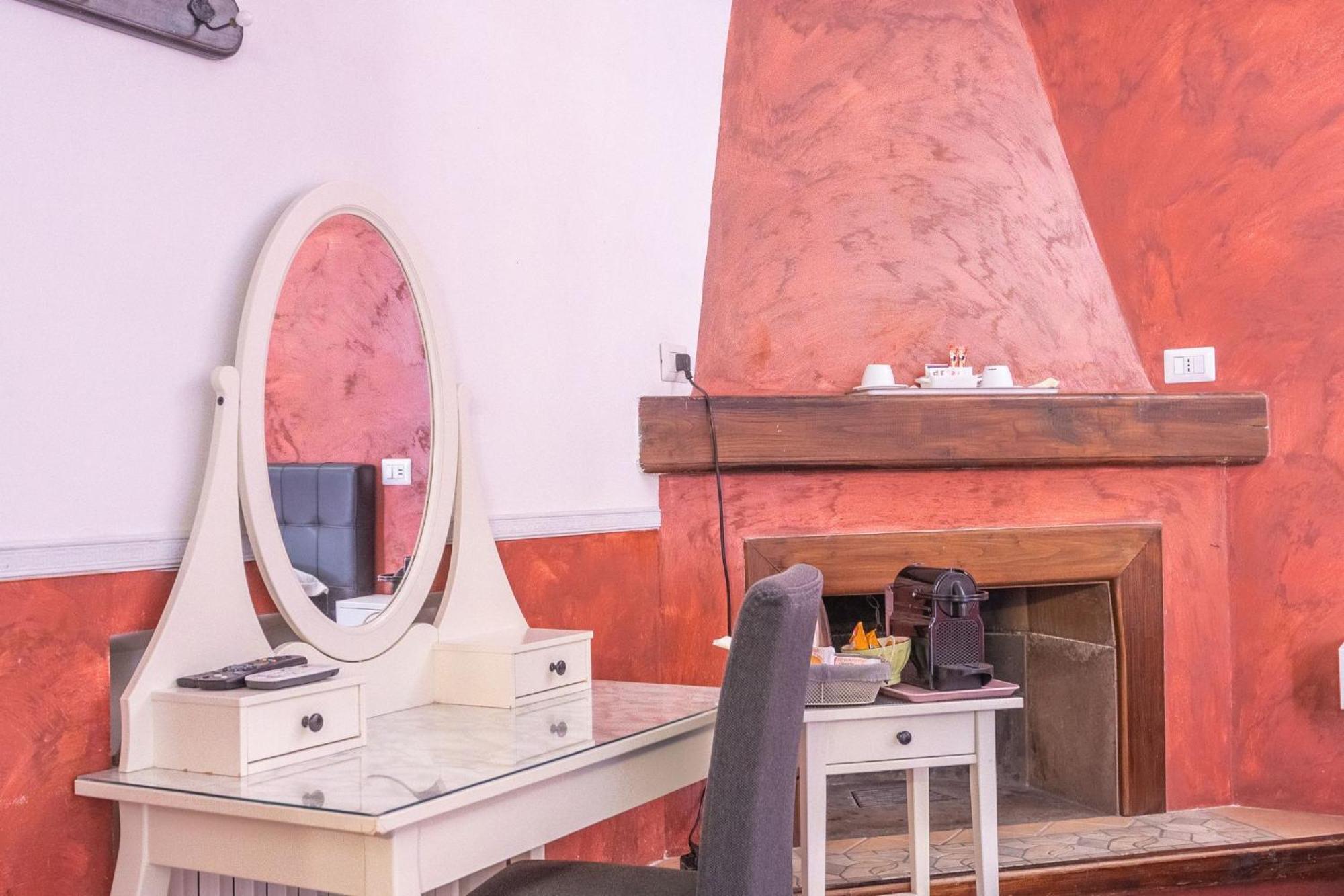 Room In Bb - Family Room In History House روما المظهر الخارجي الصورة